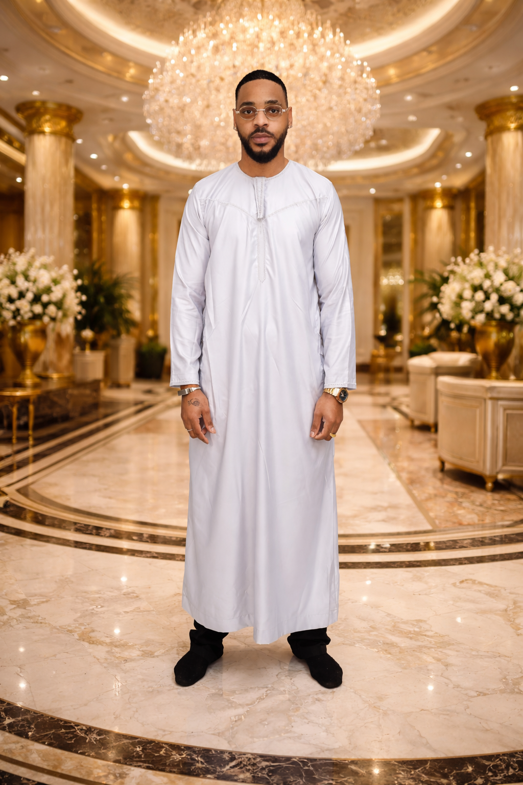 Qamis Émirati – Élégance et Prestige du Golfe